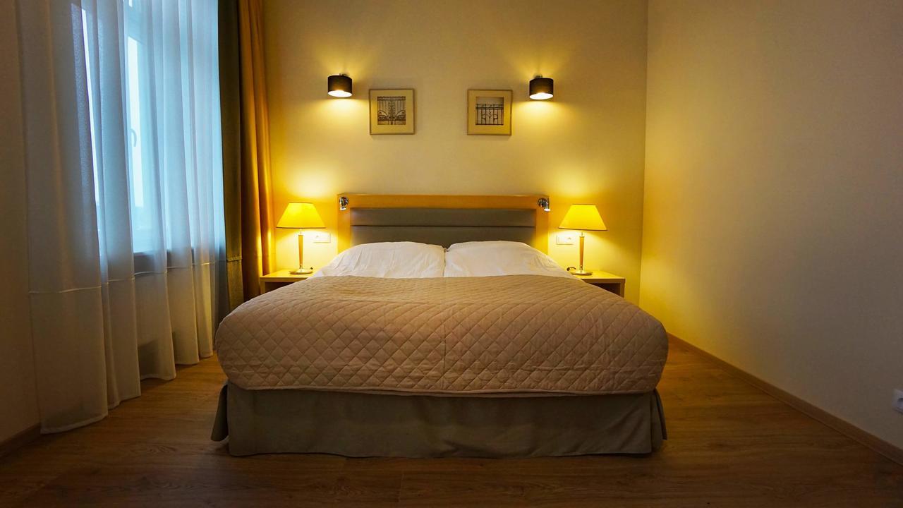 Homestay Brass Suites *