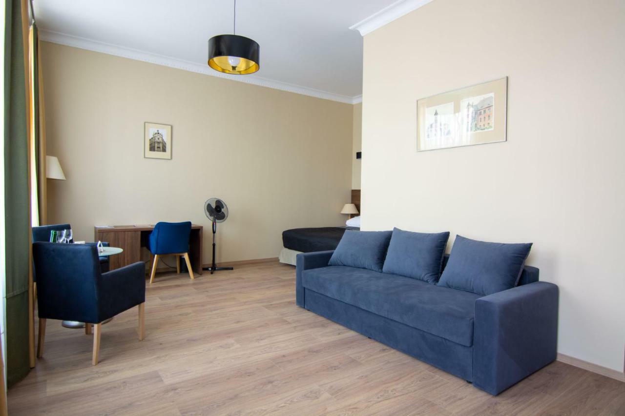Homestay Brass Suites Lodz (Lodz)