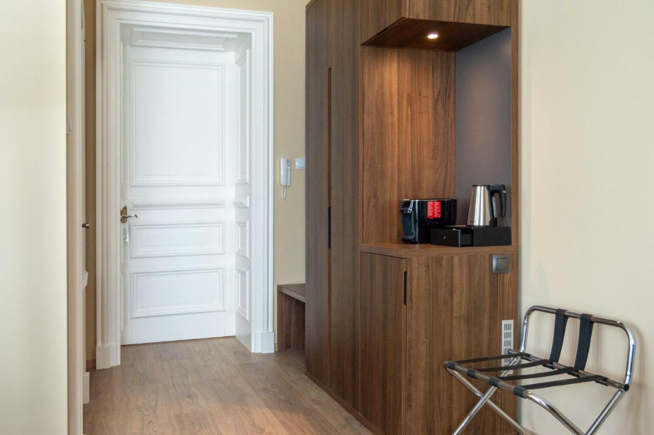 Homestay Brass Suites