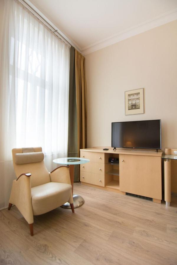 Brass Suites Homestay